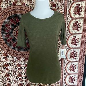 XXS NWTs lularoe GiGi olive green shirt🫒🐉❇️